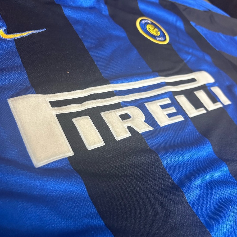 VINTAGE NIKE INTER MILAN KIT Blue and Black Stripes size medium